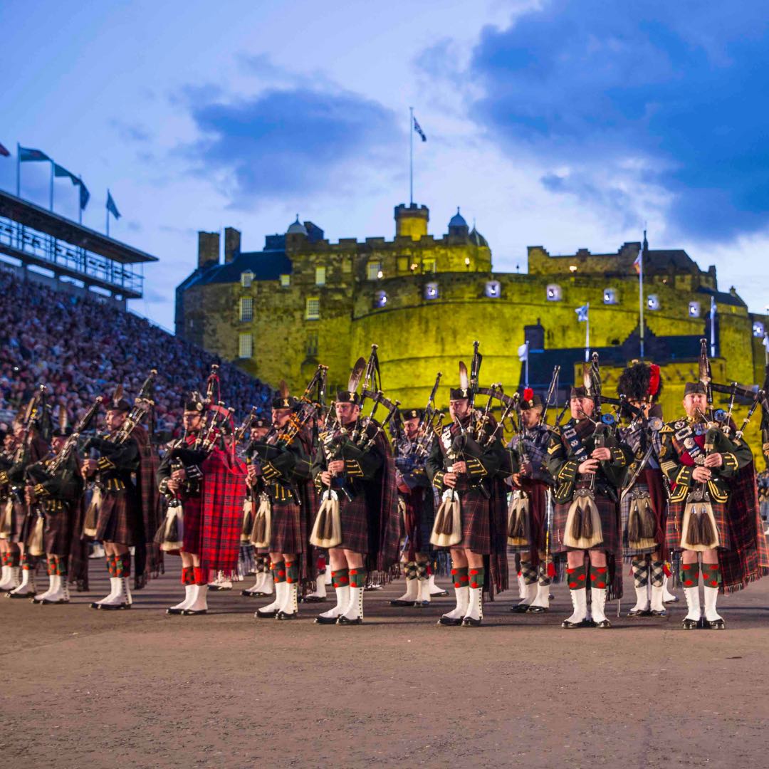 Edinburgh Tattoo Pipers